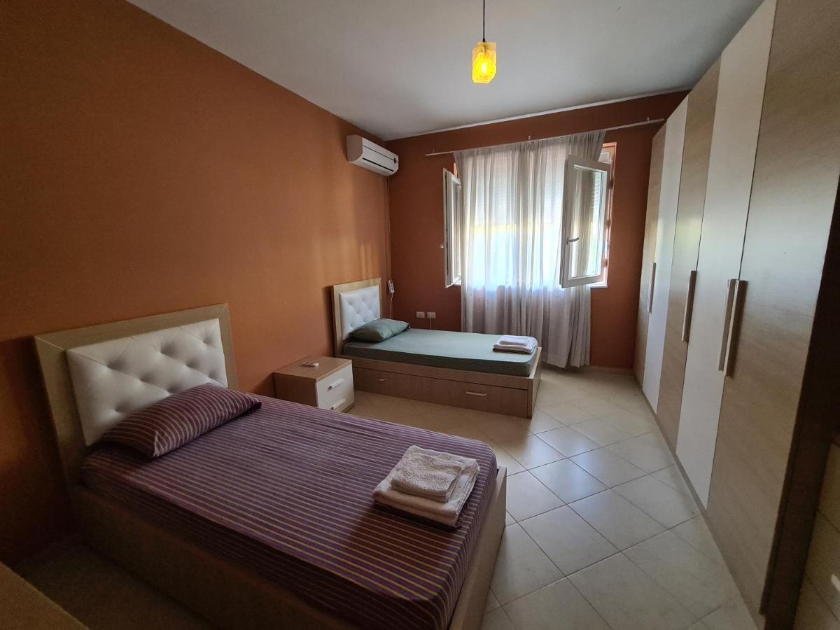 Apartment Flori *