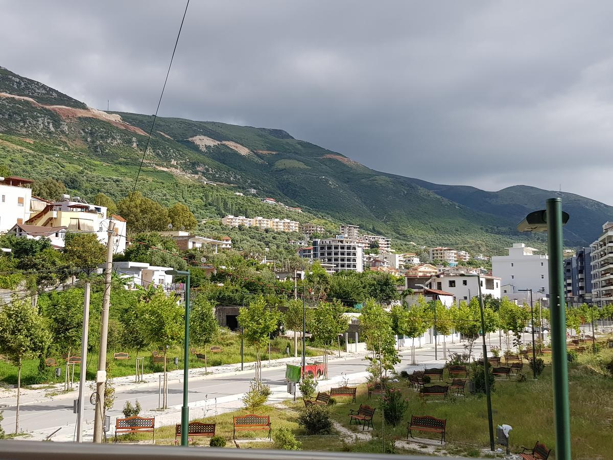 Flori Apartment